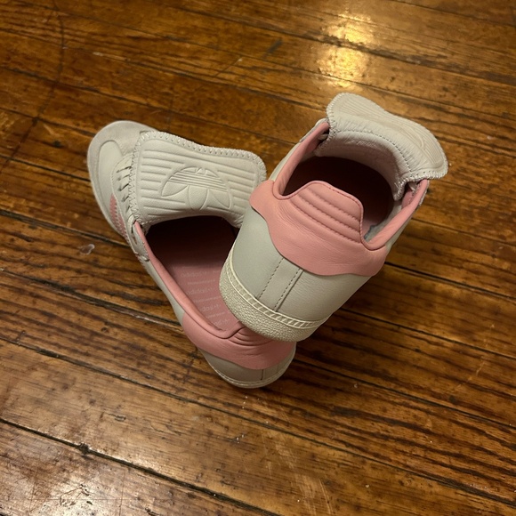 Pink Pharell Human Race Adidas Sambas Mens 5.5 - Picture 4 of 6